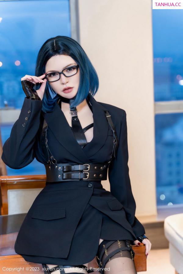 伊丽莎有点白  [XiuRen]高清写真图 2023.03.01 No.6340 伊丽莎有点白 情趣服饰第34张图片